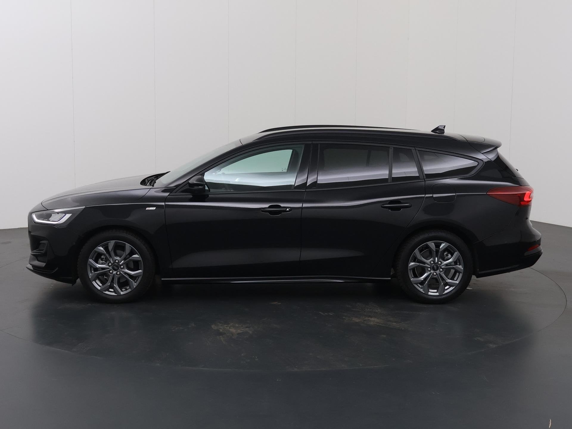 Foto 5 van Ford Focus Wagon 1.0 EcoBoost Hybrid ST Line | Trekhaak | Wi