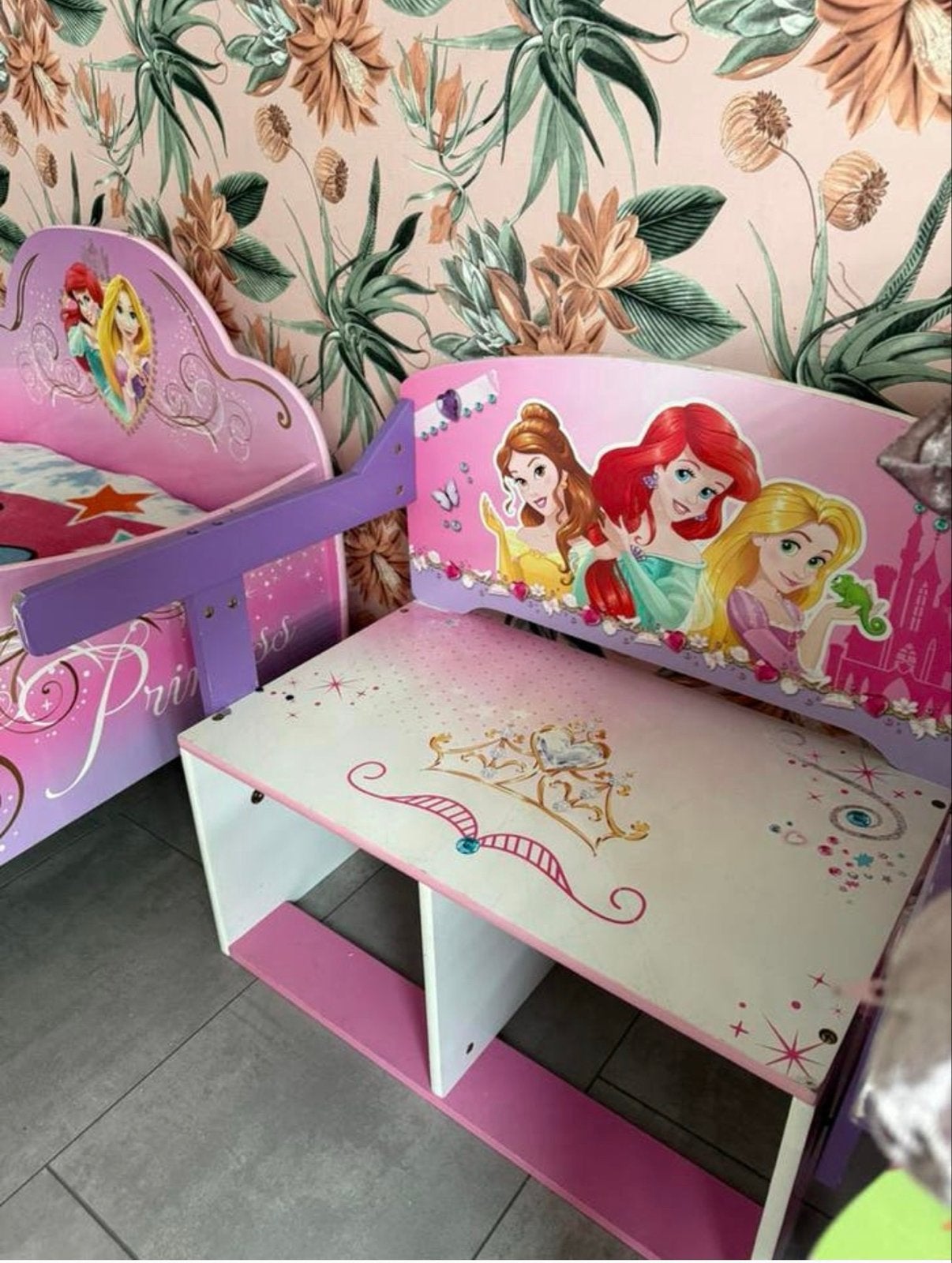 Disney Prinsessen Tafel en Stoelen Set - Roze, Ophalen of Verzenden, Gebruikt, Tafel(s) en Stoel(en)