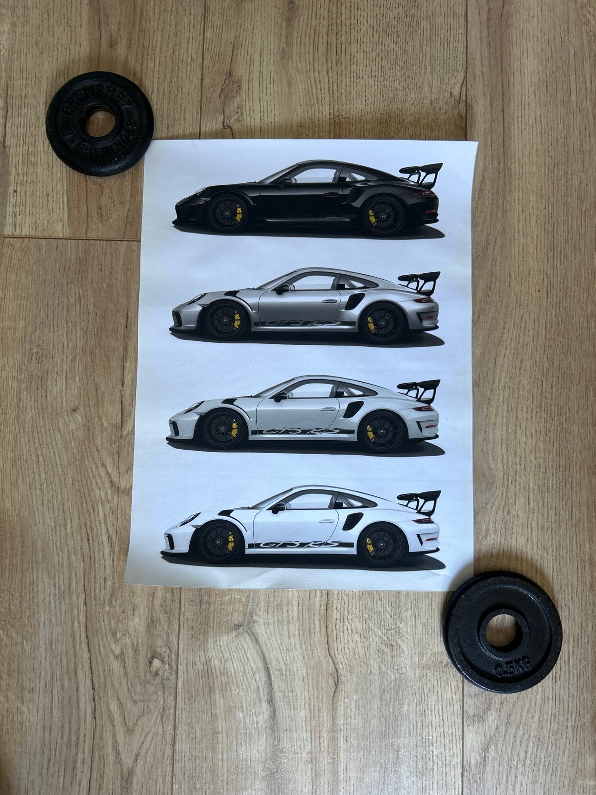 Auto posters: Porsche 911 GT3 RS en Bugatti Chiron, Rechthoekig Staand, Ophalen of Verzenden, Zo goed als nieuw, Canvas of Doek