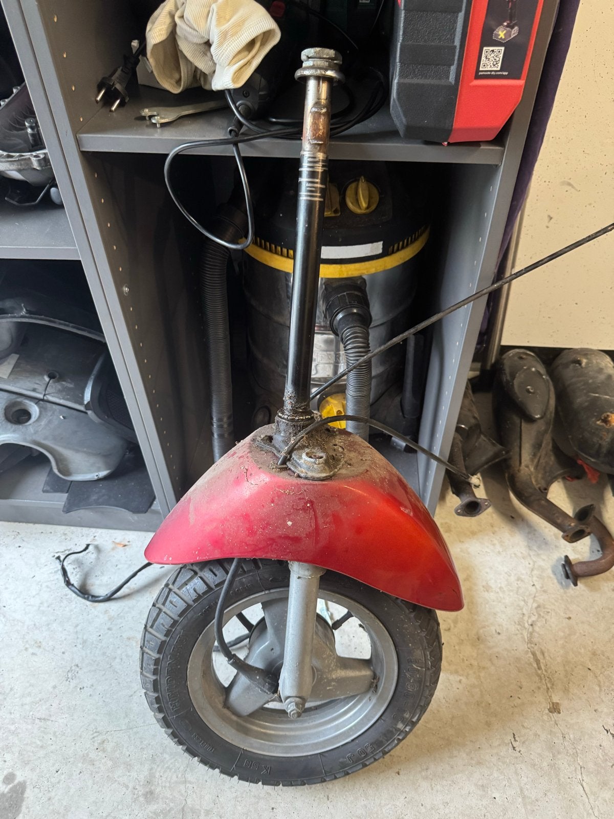 Scooter voorvork met spatbord en wiel - Gebruikt, Ophalen of Verzenden, K, M, M