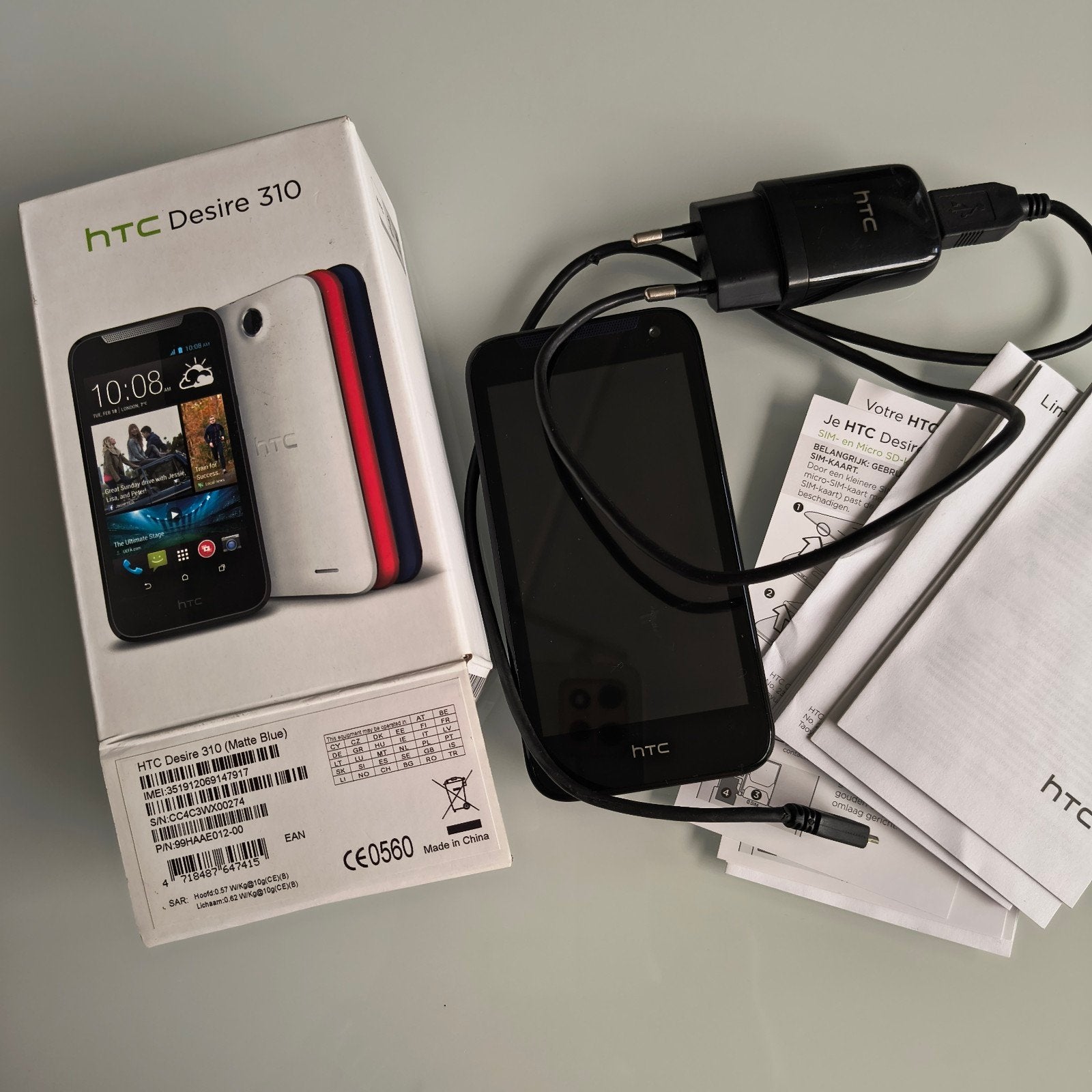 HTC telefoon Desire 310 (Matte Blue) met doos en accessoires, Telecommunicatie, Mobiele telefoons | HTC, HTC, Gebruikt, Overige kleuren