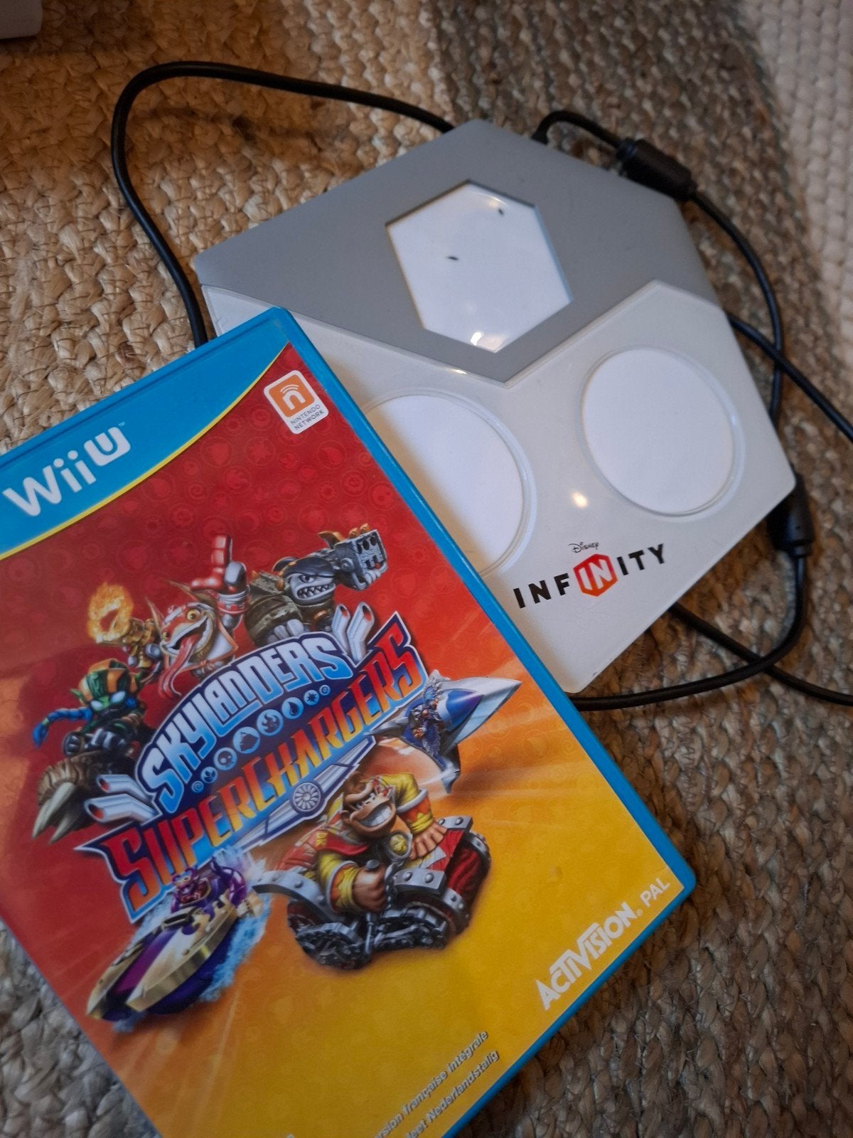 Skylanders SuperChargers Wii U met Disney Infinity Base, Ophalen of Verzenden