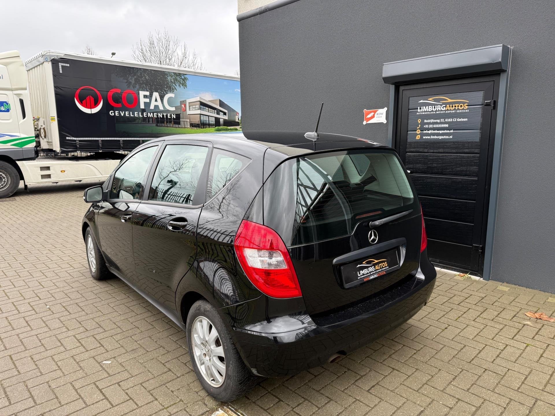 Mercedes-Benz A-klasse 160 BlueE. Avantgarde Stoelverwarming, Voorwielaandrijving, Dealer onderhouden, Stof, Zwart