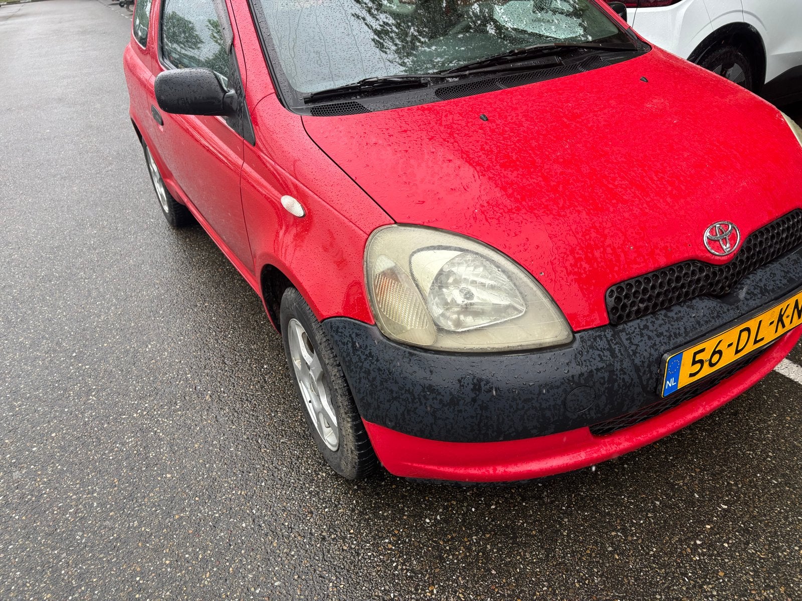 Toyota Yaris 1.0 16V Vvti met volle tank benzine+nieuwe APK, foto 12