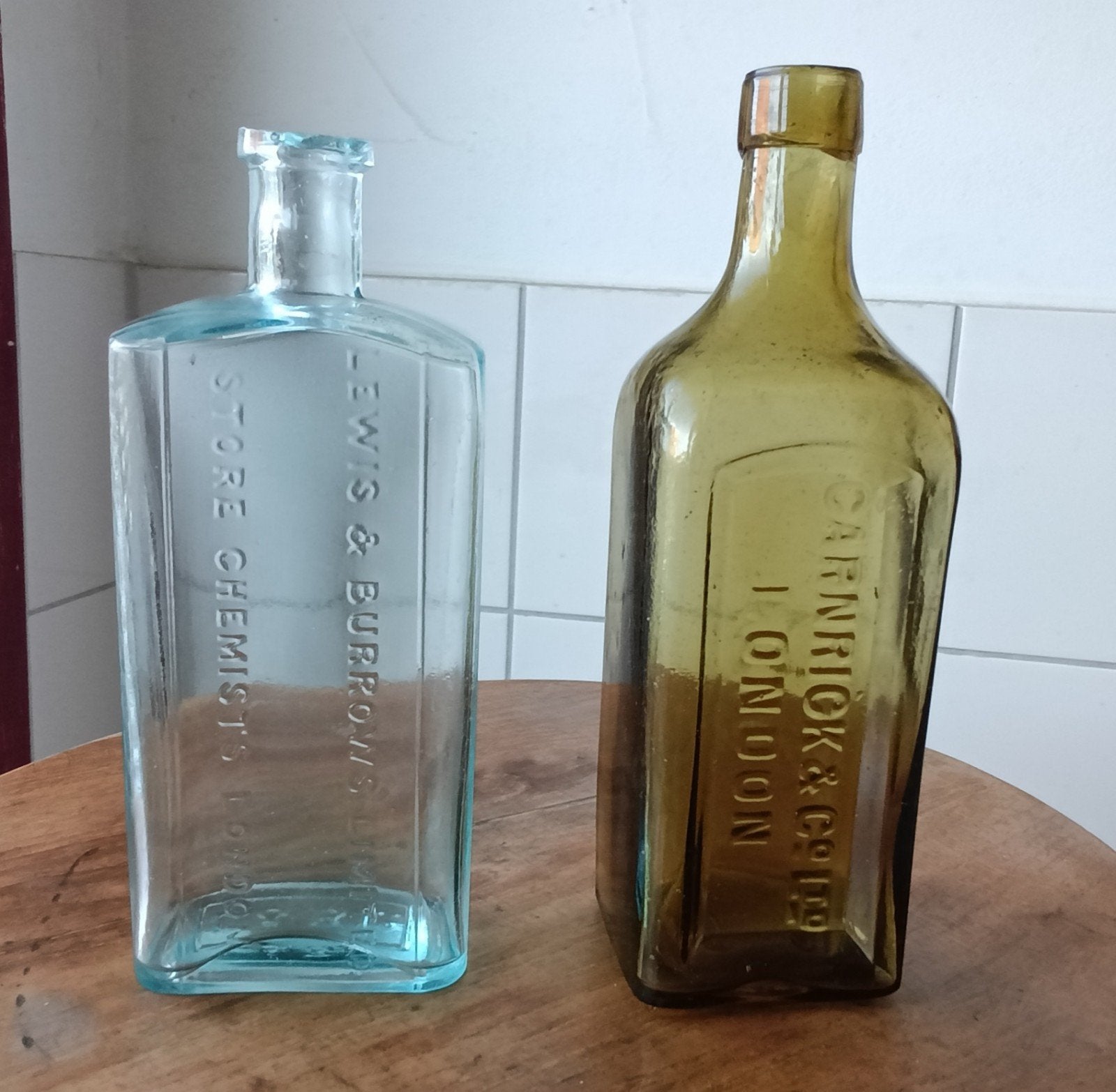 Apothekers antiek glas flessen. London., Antiek en Kunst, Ophalen