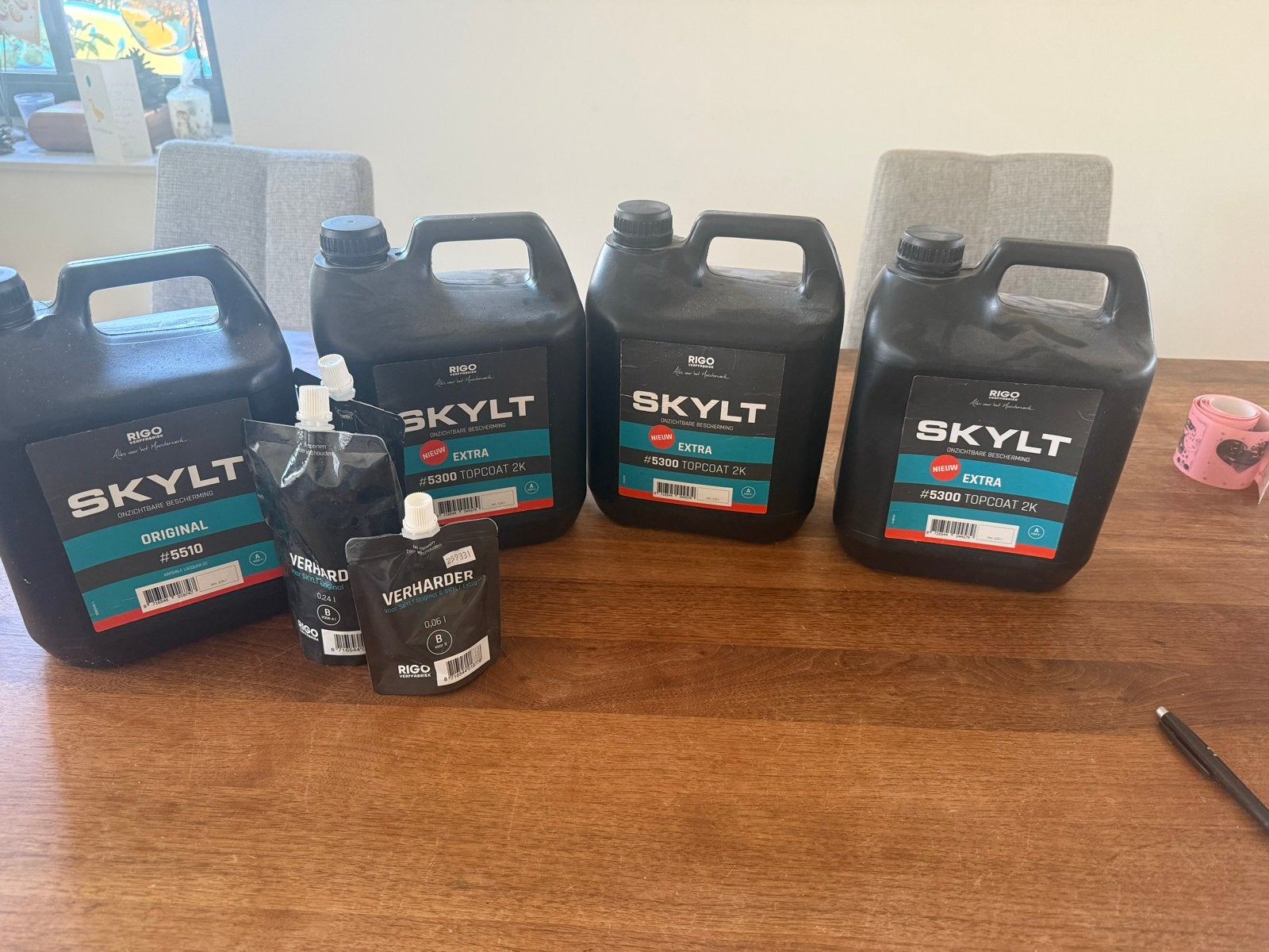 Skylt #5300 Topcoat en #5100 Lak - Diverse hoeveelheden, Ophalen, Overige kleuren, Zo goed als nieuw, Lak