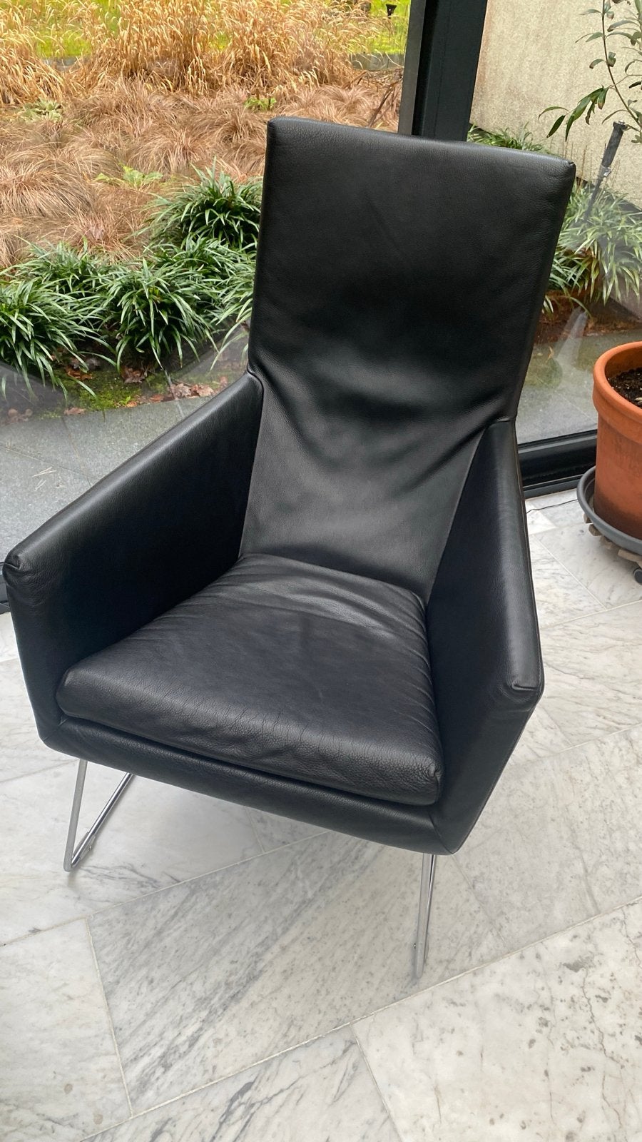 Moderne fauteuil 'DON' van Gerard Van den Berg met Minotti s, Huis en Inrichting, Fauteuils, Ophalen, Zo goed als nieuw, 75 tot 100 cm