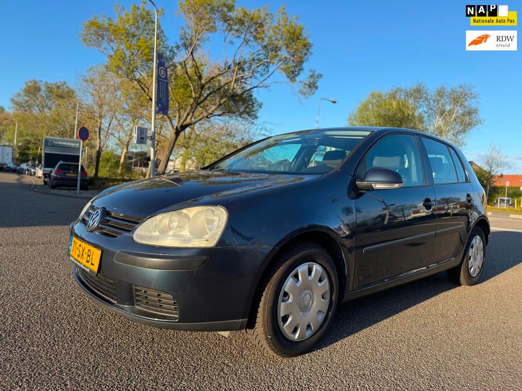 Volkswagen Golf 1.4 FSI Businessline / airco / cruise.contro, Voorwielaandrijving, Stof, Gebruikt, 4 cilinders