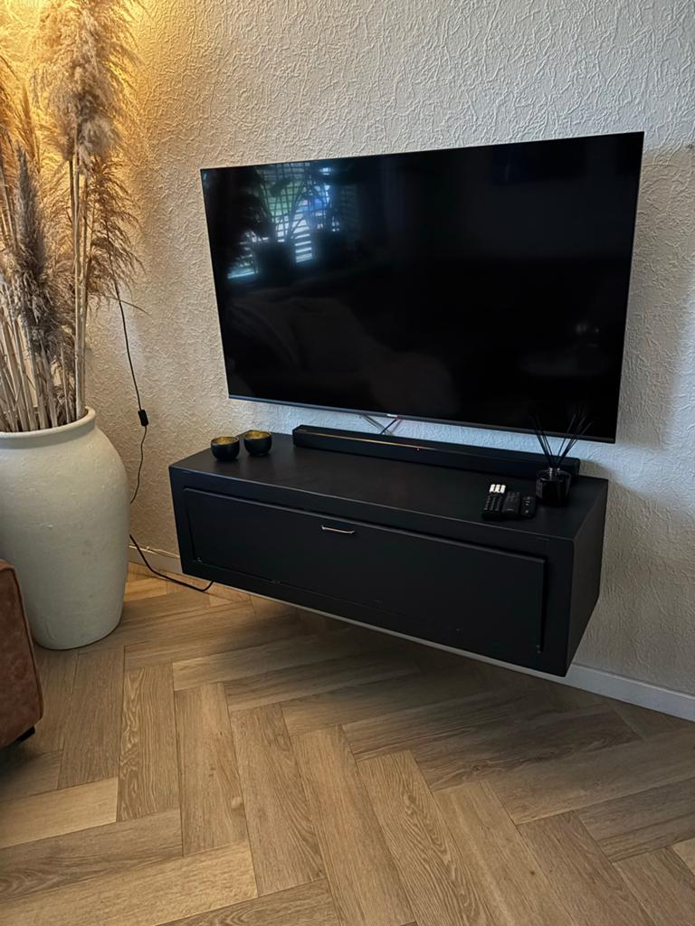 Zelfgemaakt zwevend tv-meubel, hotel chique, Ophalen, Gebruikt, 100 tot 150 cm, Hotel chique