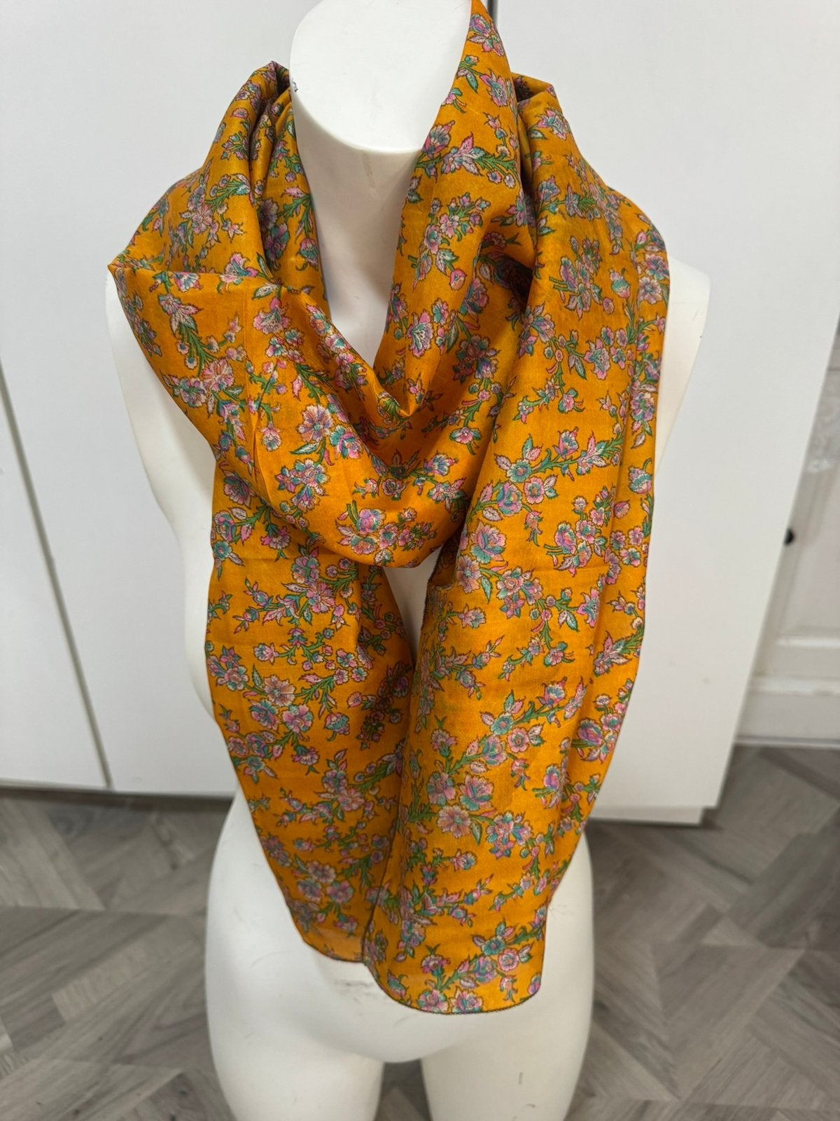 100% zijde sjaal, Kleding | Dames, Mutsen, Sjaals en Handschoenen, Verzenden, Nieuw, Sjaal