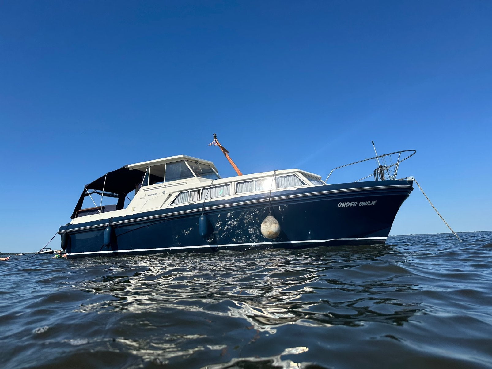Princess 32 motorkruiser – vaarklaar & zeer compleet, 10 m, Gebruikt, Diesel, Kruiser