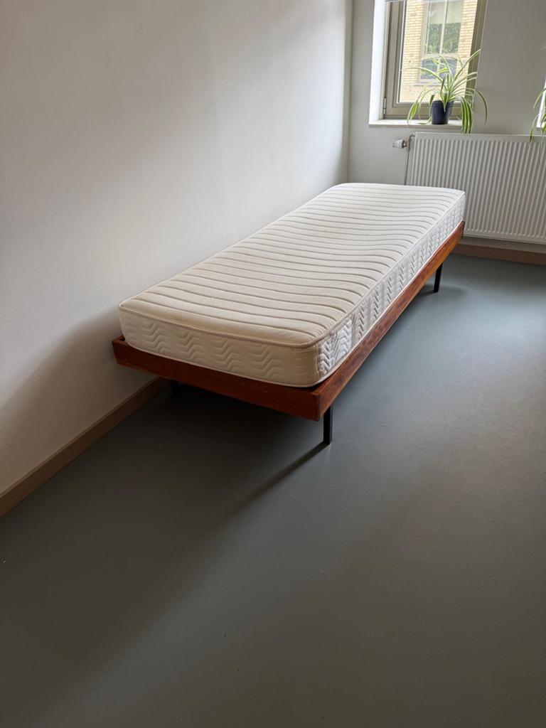 Eenpersoonsbed met matras, Ophalen, Gebruikt, 90 cm, Eenpersoons