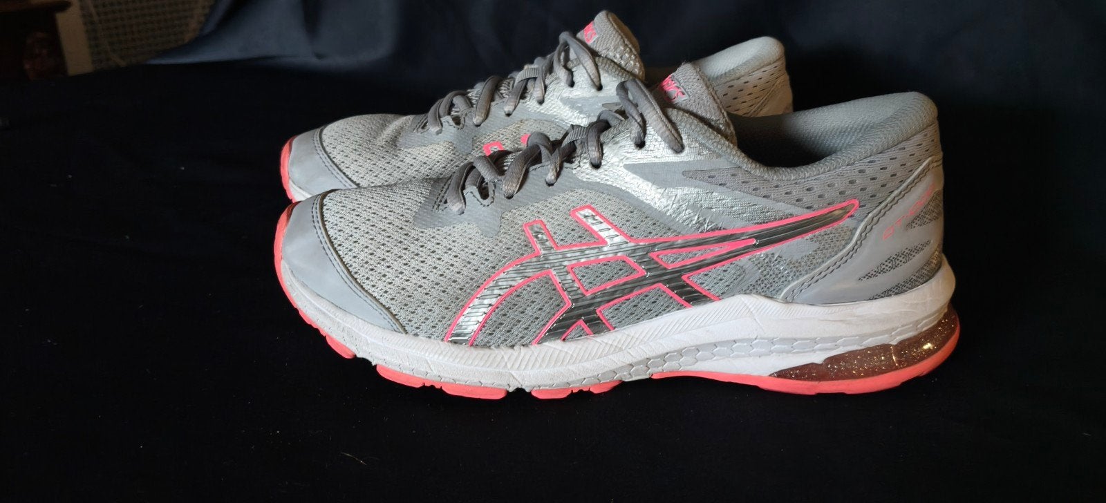 ASICS GT-1000 10 GS - Piedmont Grey / Pure Silver, maat 38, Verzenden, Asics, Sneakers of Gympen, Zo goed als nieuw