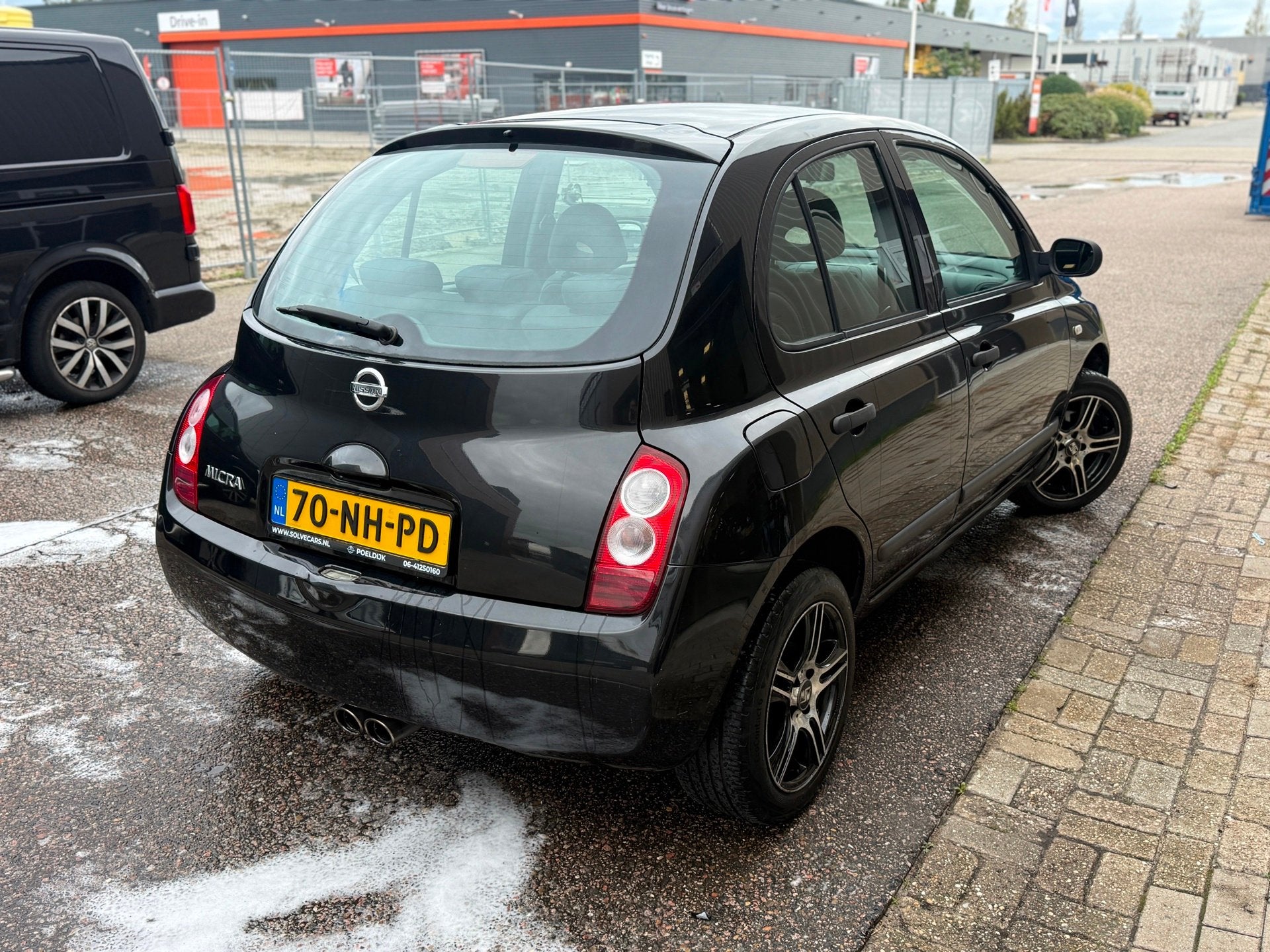 Nissan Micra 1.2 Visia Automaat Eerste Eigenaar, Auto's, Dealer onderhouden, 15 km/l, 4 cilinders, Zwart