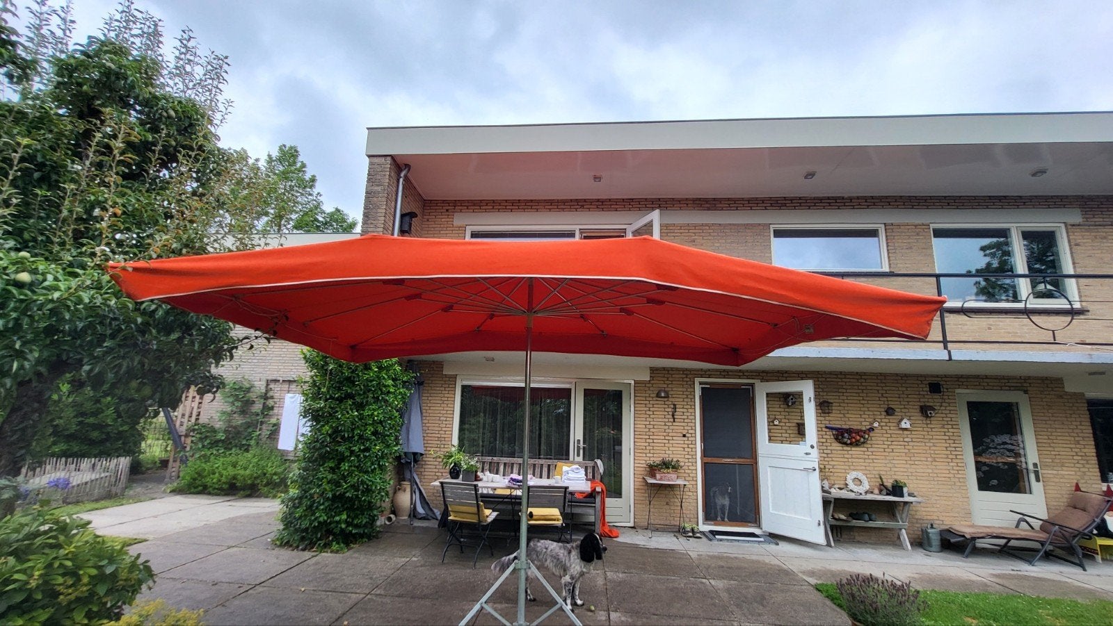 Horecaparasol zgan, 2.5x4m - Perfect voor terras!, Ophalen, Zo goed als nieuw, 3 tot 4 meter, Overige typen