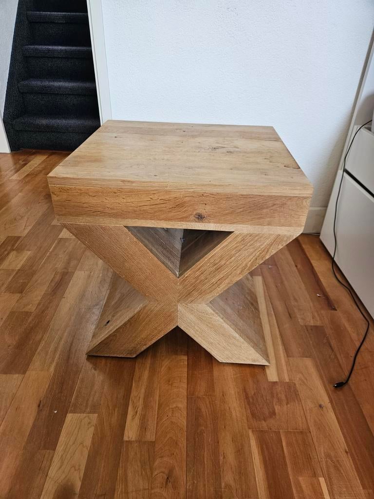 Massief eiken bijzettafel/salontafel van Goossens (4 stuks), Ophalen, Minder dan 50 cm, Gebruikt, Eikenhout