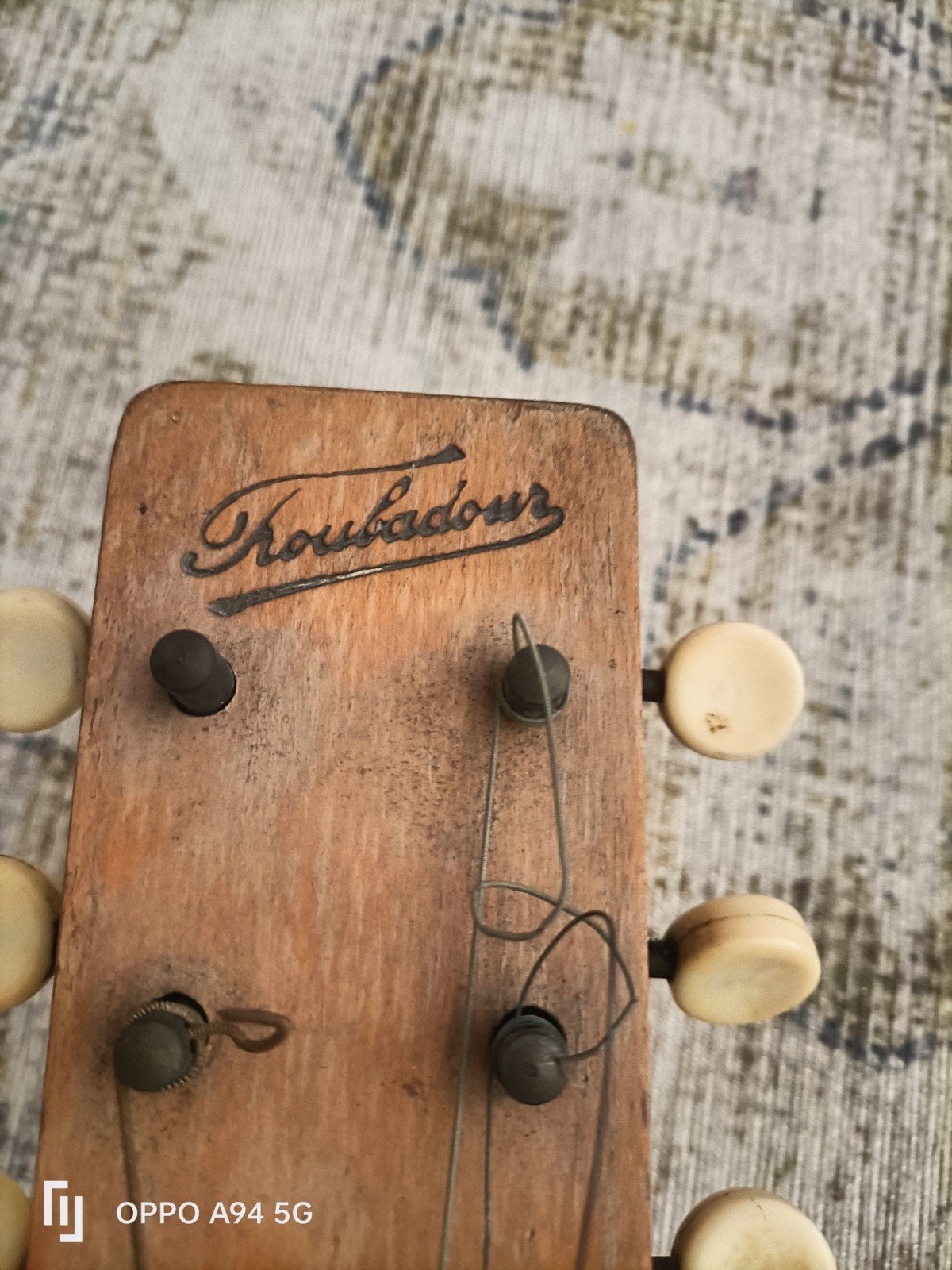 Vintage Troubadour gitaar en nog een vintage gitaar 2stuks, Ophalen of Verzenden, Gebruikt, Klassieke of Spaanse gitaar