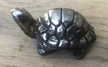beeldje schildpadje, Ophalen of Verzenden, Zo goed als nieuw, Mens