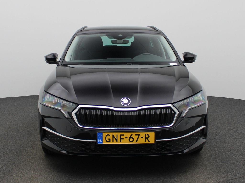 Skoda Octavia Combi 1.5 TSI MHEV Business Edition Plus 115 P, Auto's, Skoda, 12 maanden, Stof, 4 cilinders, 116 pk