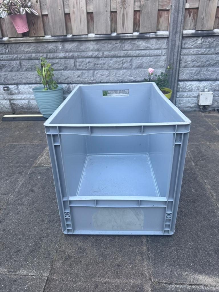 Handige magazijn kratten stabelbaar, Doe-het-zelf en Verbouw, Kratten en Dozen, Zo goed als nieuw, Krat, 50 tot 75 cm, 35 tot 50 cm