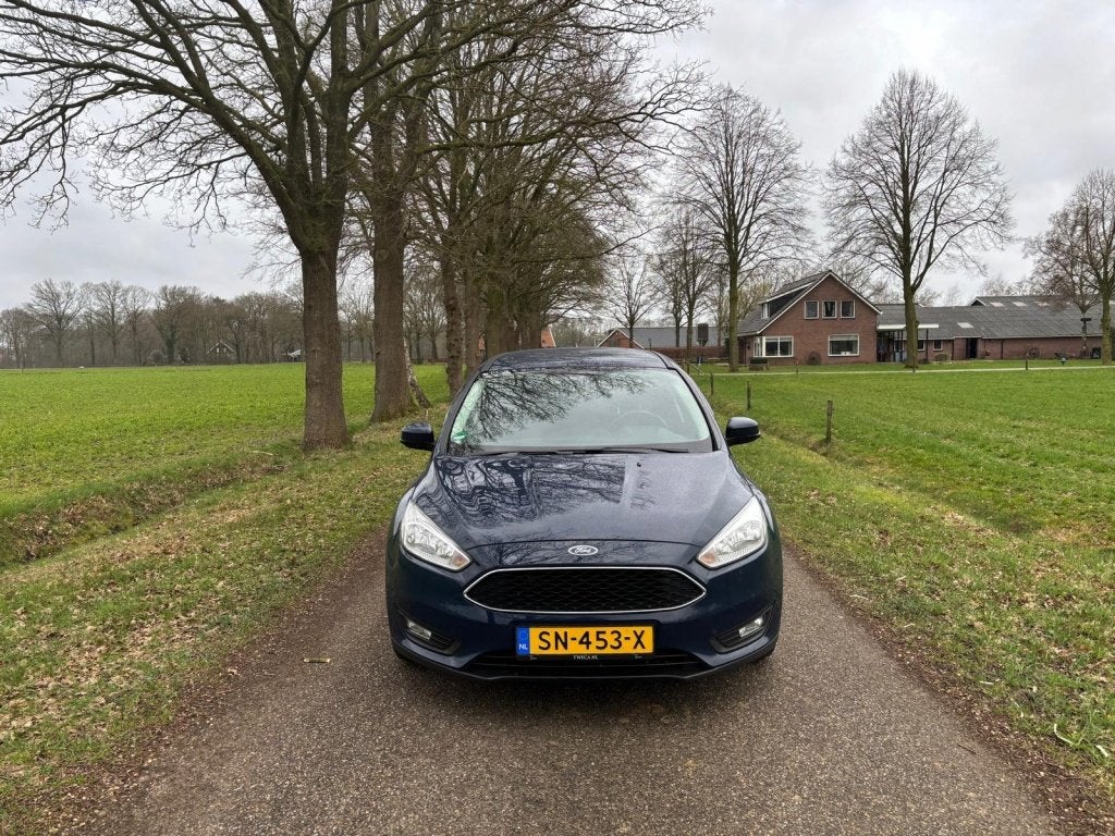 Ford Focus Wagon 1.5 TDCI Titanium | ex bpm |, Gebruikt, 4 cilinders, Blauw, Origineel Nederlands