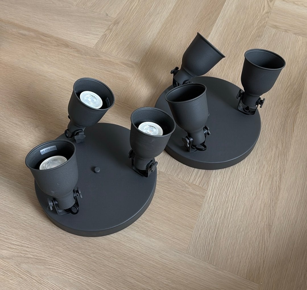 2x IKEA hektar plafondlamp met drie lichtpunten donkergrijs, Ophalen, Zo goed als nieuw