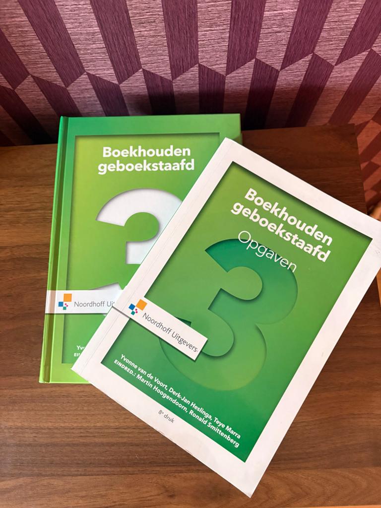 Boekhouden gebaseerd 3 - Boek en Opgaven, Ophalen of Verzenden, Gamma, Zo goed als nieuw, MBO