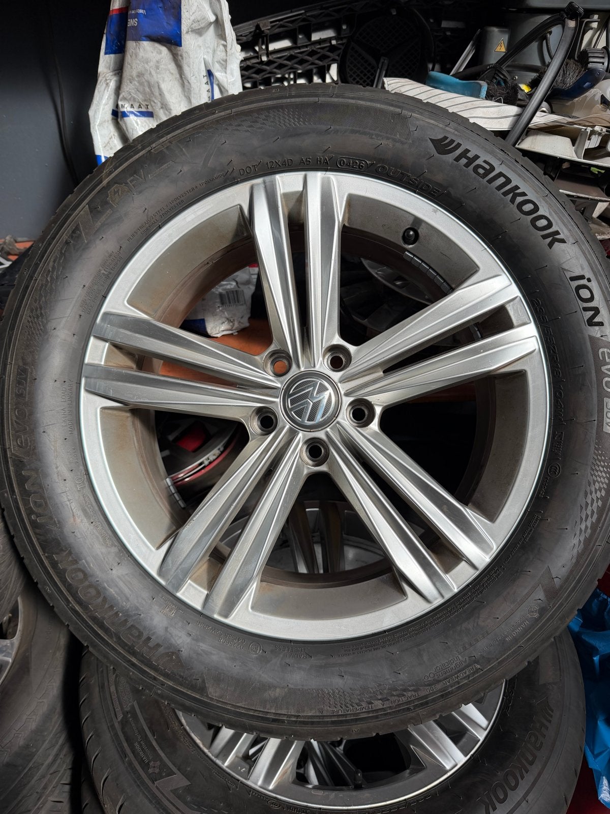 Set velgen 235/55R18 vw tiguan, 18 inch, Gebruikt, Banden en Velgen, Ophalen of Verzenden
