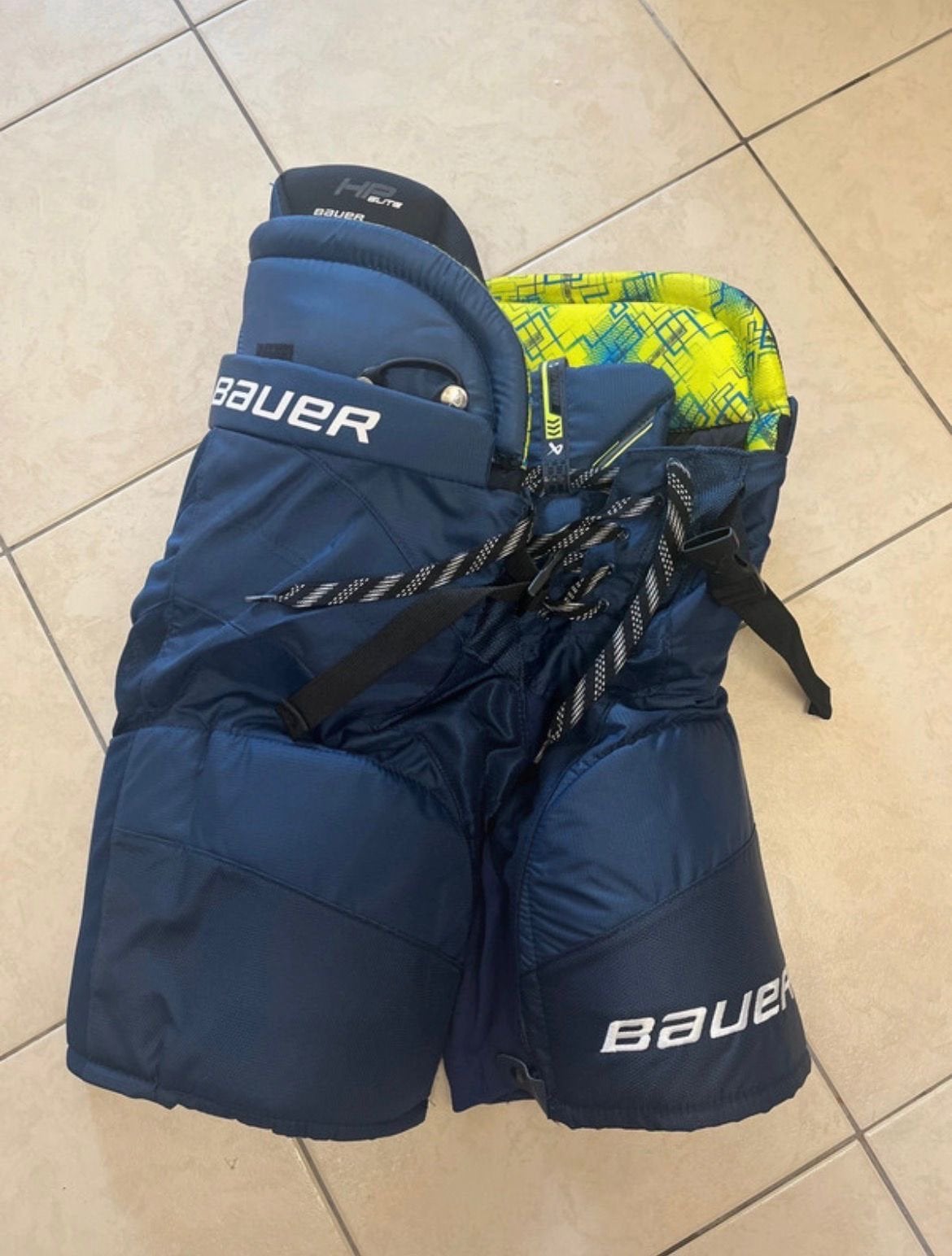 Bauer Ijshockeybroek Junior Large - Zo goed als nieuw, Sport en Fitness, IJshockey, Ophalen of Verzenden, Zo goed als nieuw, Bescherming