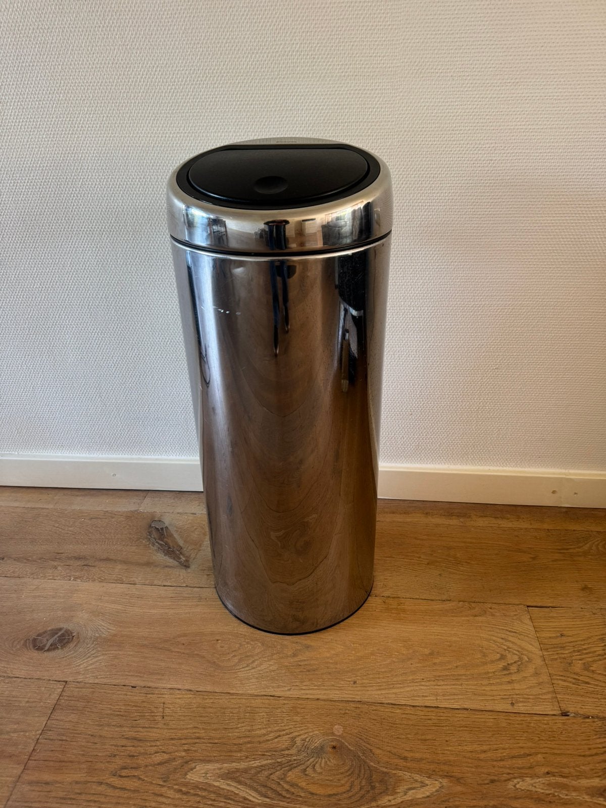 Brabatia prullenbak, Ophalen, 50 – 75, Gebruikt, 20 tot 30 liter