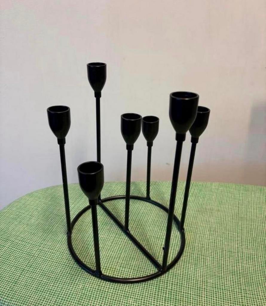 Zwarte metalen kandelaar voor 7 kaarsen, Ophalen, 25 tot 50 cm, Zwart, Nieuw