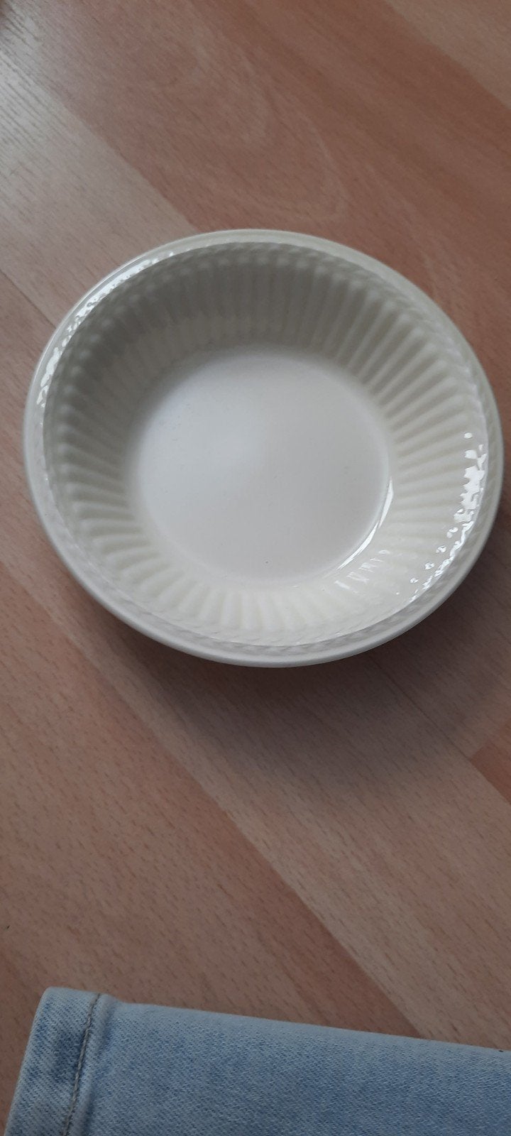 Wedgwood Queen's Ware Edme Kom - Zo goed als nieuw, Huis en Inrichting, Klassiek, Ophalen of Verzenden, Zo goed als nieuw, Kom(men)