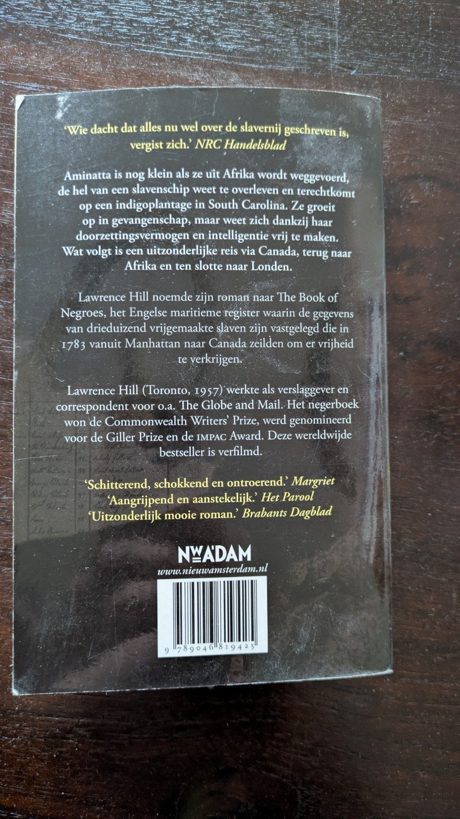 Het Negerboek - Lawrence Hill (Roman), Ophalen of Verzenden, Gelezen, Lawrence Hill, Nederland