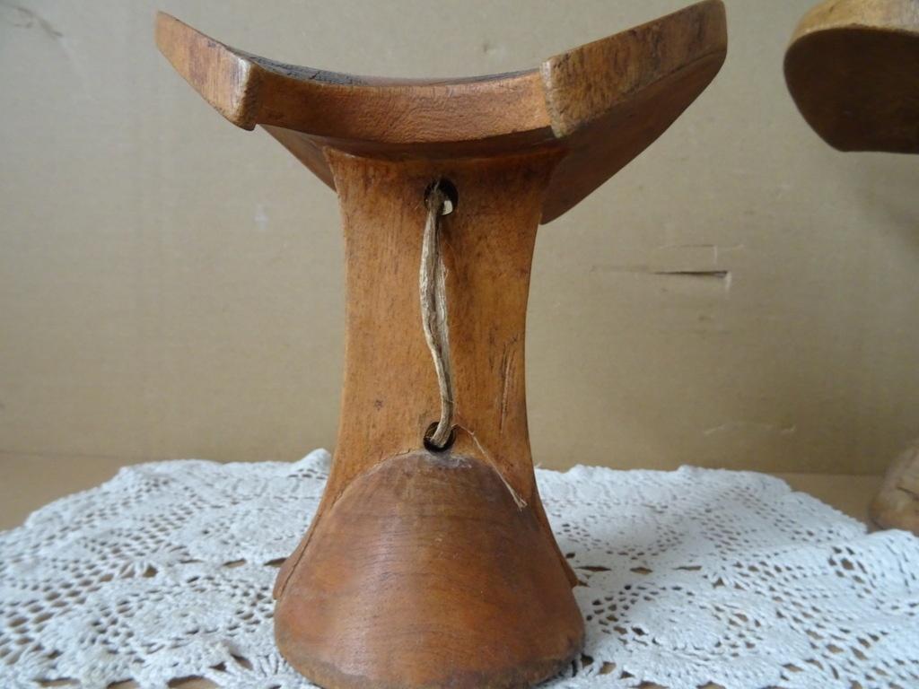 Afrikaanse hoofdsteun neksteun set hoofdsteunen 17cm en 21cm, Antiek en Kunst, Kunst | Niet-Westerse kunst, Ophalen of Verzenden
