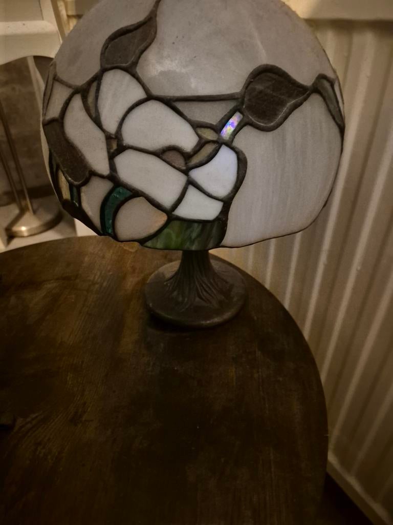 Tiffanylampje, Ophalen