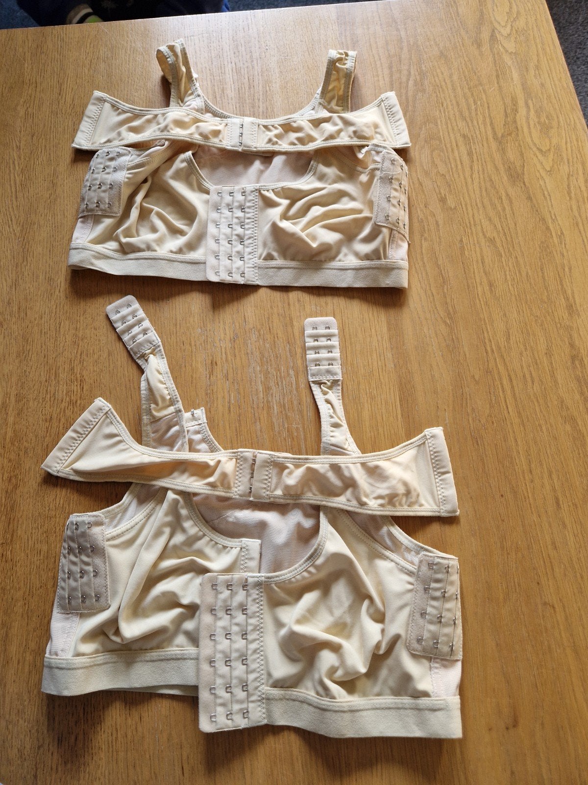 LivingCurves REVA Compressie BH - Maat M, LivingCurves, Ophalen of Verzenden, Beige, BH