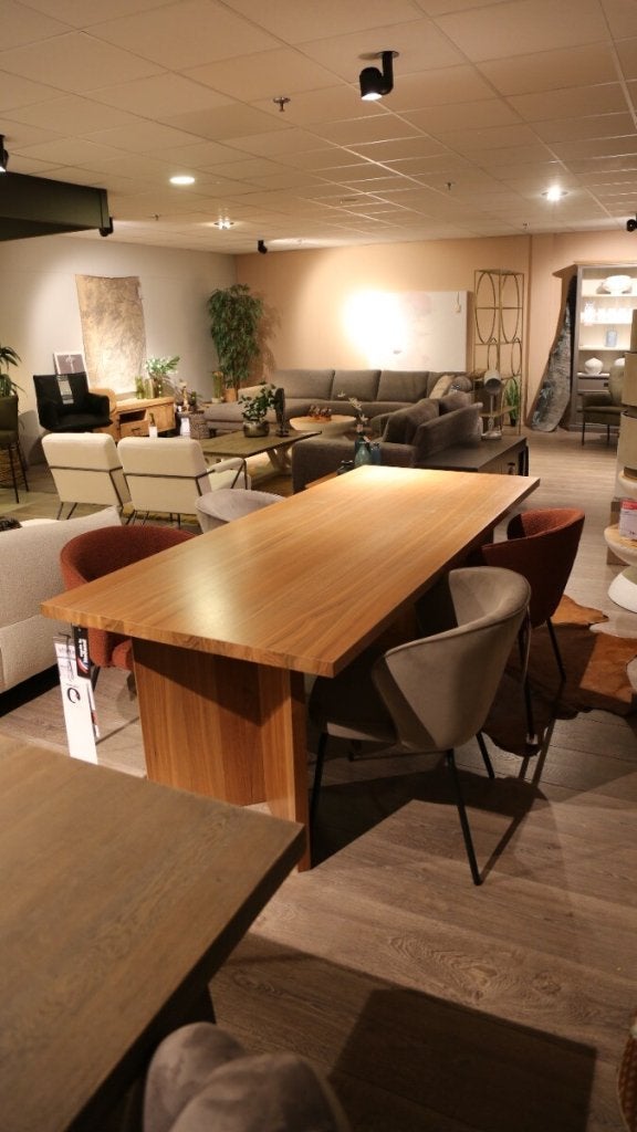 Angle eettafel - vtwonen, Niet ingevuld, Niet ingevuld, Niet ingevuld