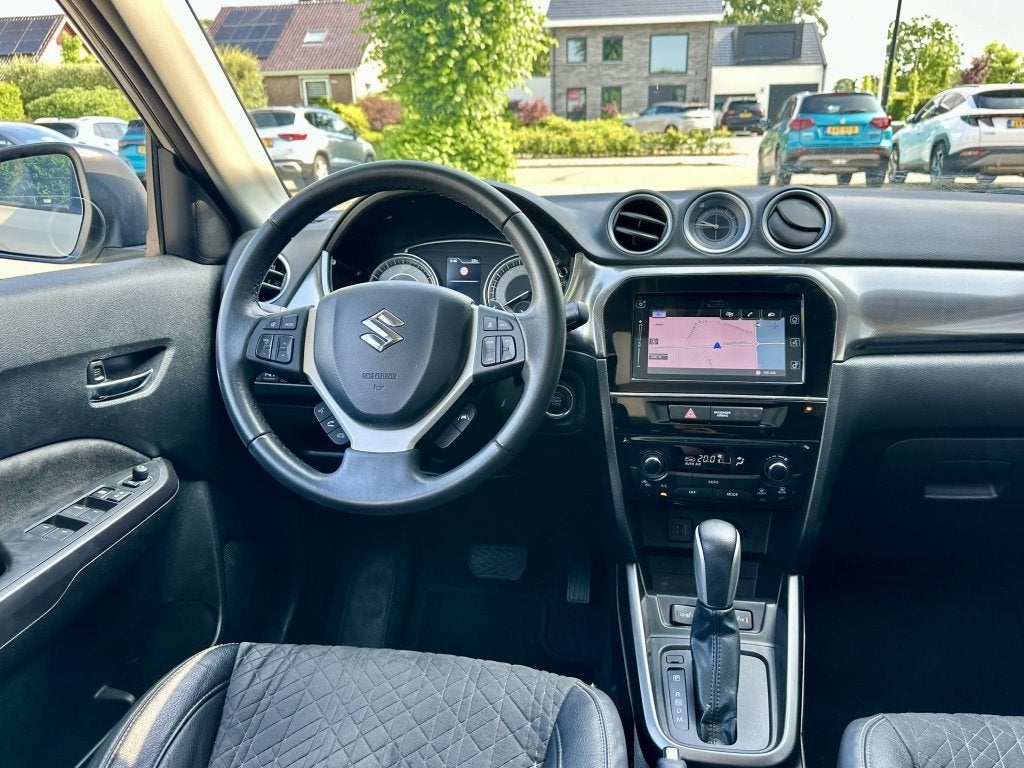 Suzuki Vitara 1.4 140PK Boosterjet Stijl Automaat Panodak NL, Auto's, Suzuki, Gebruikt, Euro 6, 4 cilinders, Bruin