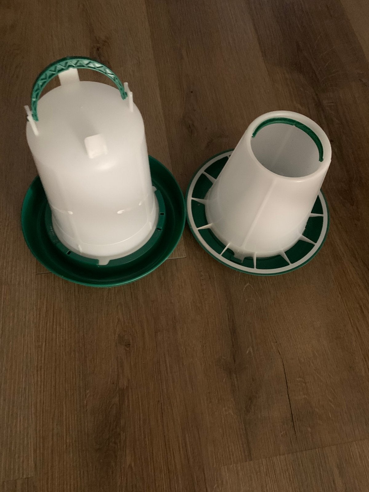 Voeder en water silo vogels of knaagdieren, Ophalen, Zo goed als nieuw, Drinken en Voederen