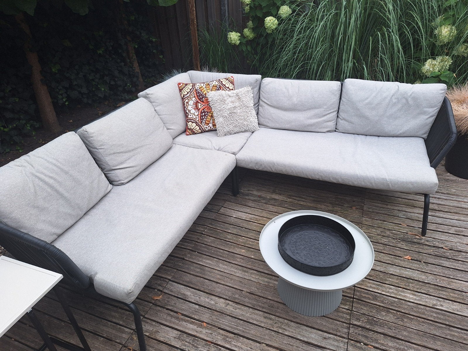 Moderne loungeset met comfortabele kussens, Tuin en Terras, Tuinsets en Loungesets, 5 zitplaatsen, Kunststof, Gebruikt, Ophalen of Verzenden