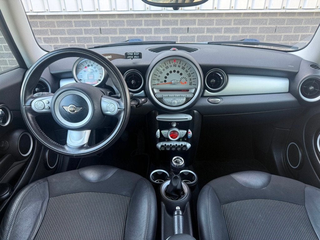 Mini 3-Deurs 1.4 One Business Line |Airco|CruiseCtrl|Start/S, Voorwielaandrijving, Gebruikt, 4 stoelen, Origineel Nederlands