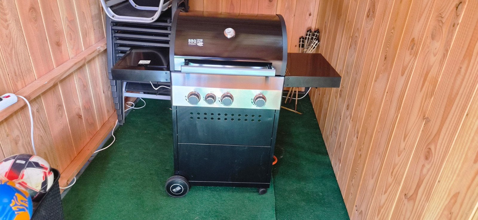 MOET NU WEG. Central Park BBQ Gasbarbecue, Tuin en Terras, Ophalen, Gebruikt, Central Park