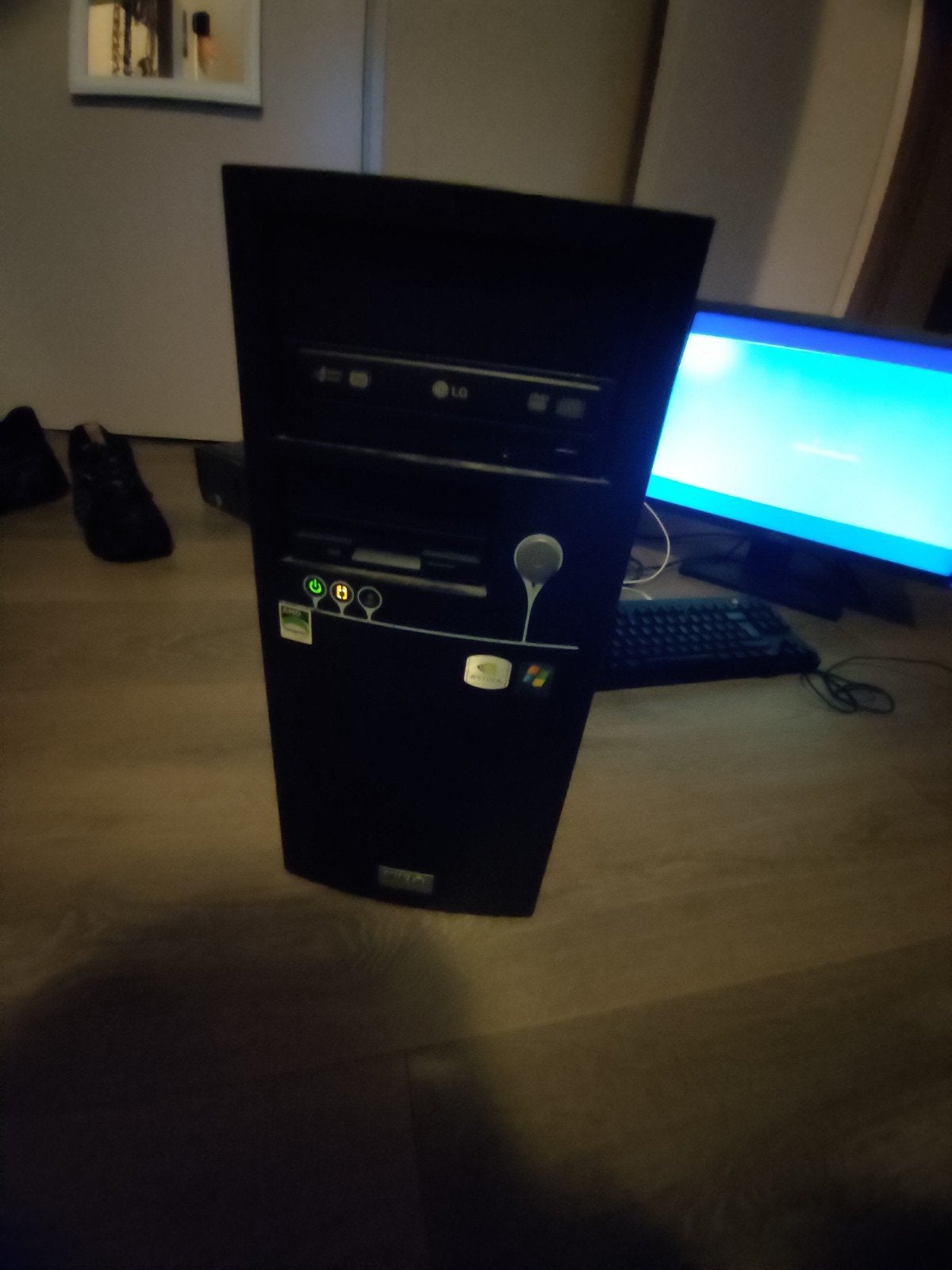 Maxdata PC 2004 met Windows XP Home Edition, Computers en Software, Ophalen, Gebruikt, HDD, Minder dan 2 Ghz