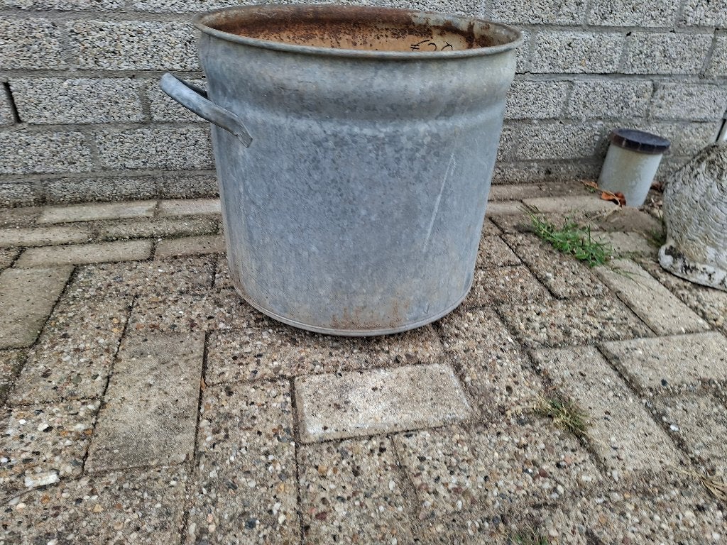 grote zinken bloembak  18,50 euro  ophalen en verzendingk, Tuin en Terras, Gebruikt, Minder dan 30 cm, Rond, Ophalen of Verzenden