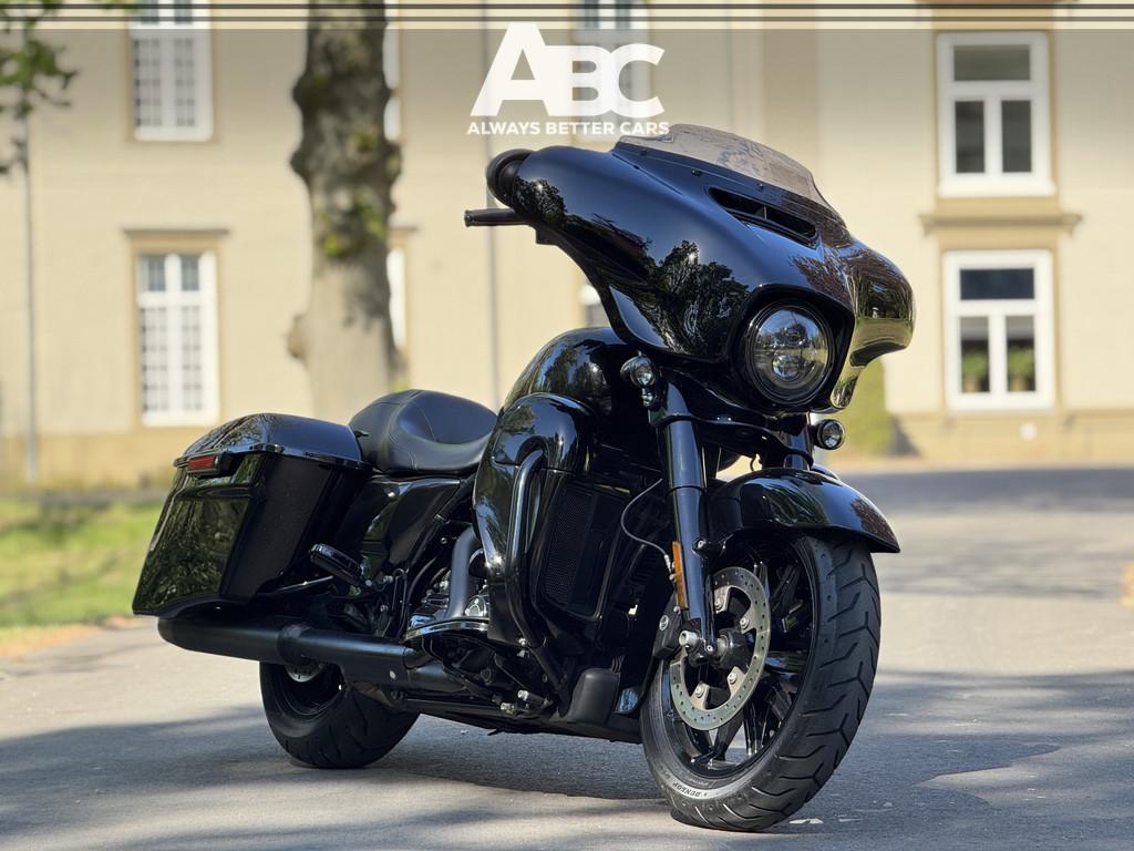 Harley-Davidson 103 Street Glide Custom (bj 2015), Motoren, Motoren | Harley-Davidson, Bedrijf, Overig, meer dan 35 kW, ABS, Cruise Control