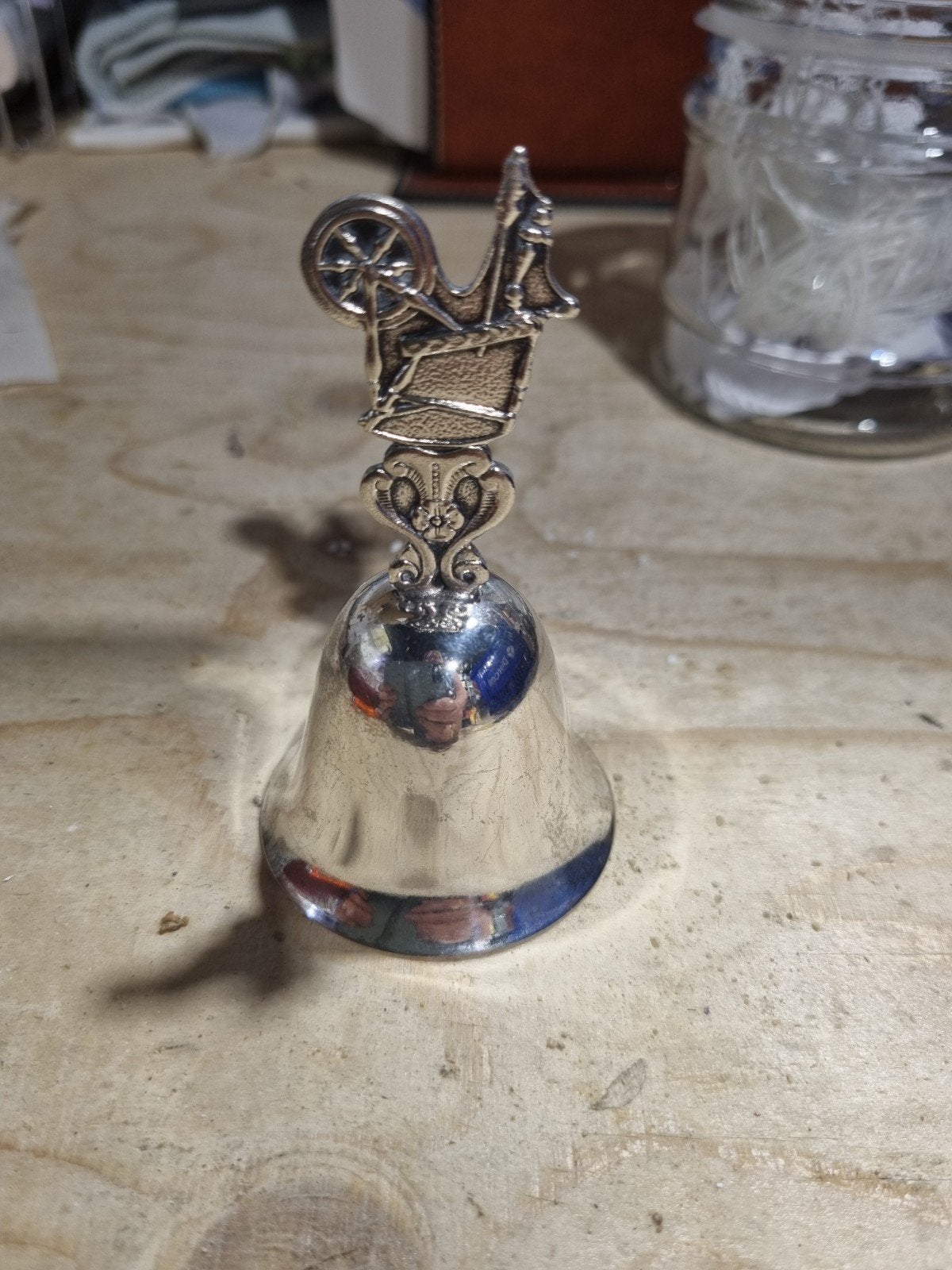 Walra bel met spinnewiel en spinstervoorstelling, Onbekend, Ophalen of Verzenden, Onbekend, Gebruikt