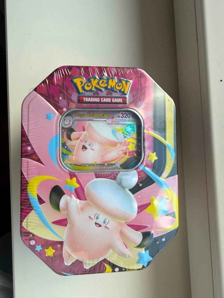 Mega Moonlit Clefable EX Tin, Ophalen of Verzenden, Nieuw, Meerdere kaarten, Foil