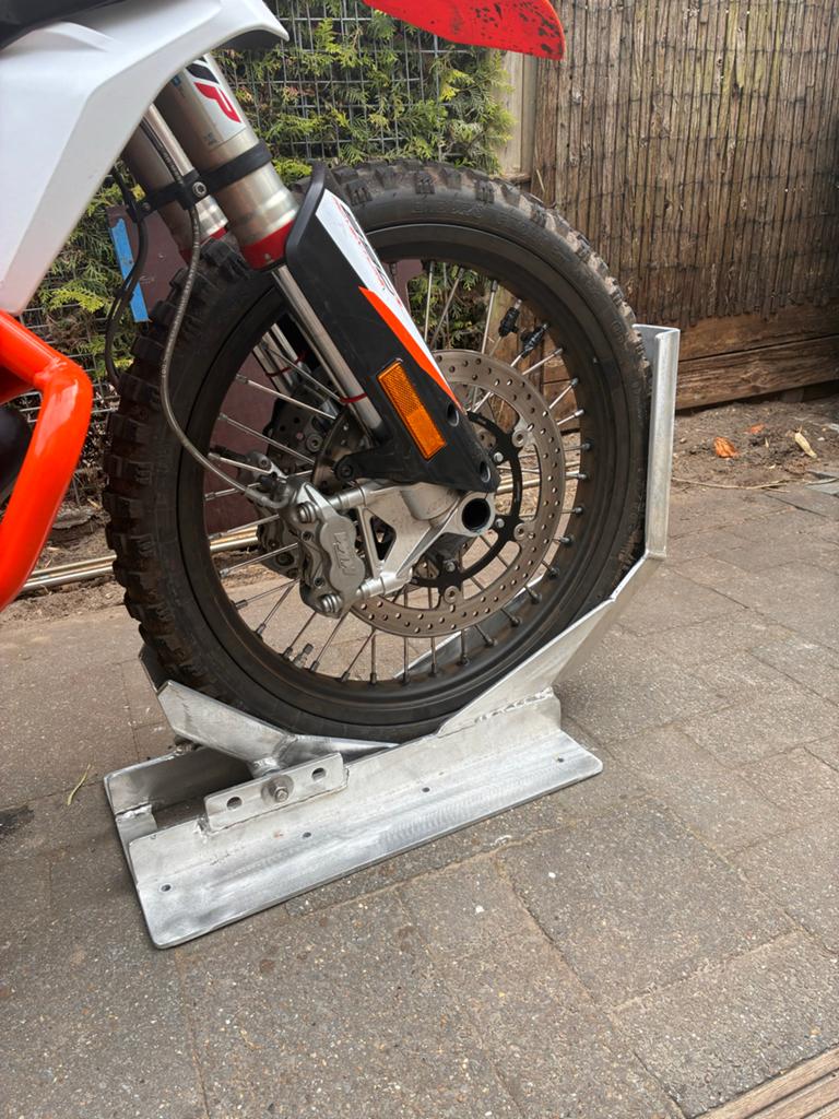 21 inch voorwiel motorfiets inrijklem, Ophalen, Gebruikt