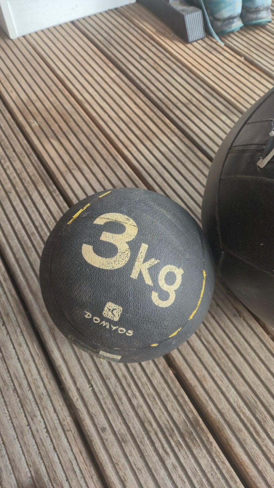 Medicijnballen 8 kg & 3 kg, Sport en Fitness, Ophalen, Gebruikt, Bal