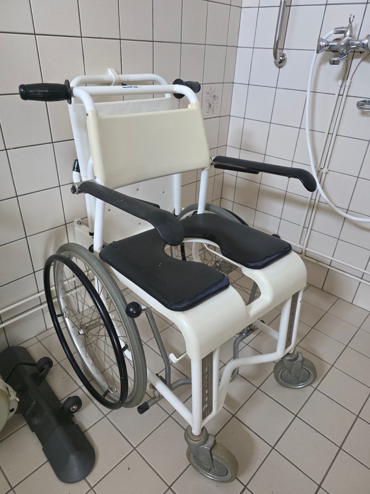 douche rolstoel, Diversen, Ophalen of Verzenden, Gebruikt, Duwrolstoel